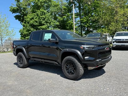 New 2025 Chevrolet Colorado ZR2 w/ Midnight Edition