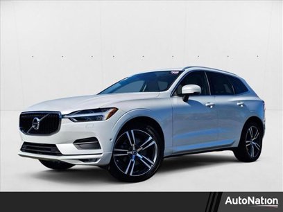 Used 2018 Volvo XC60 T5 Momentum w/ Convenience Package