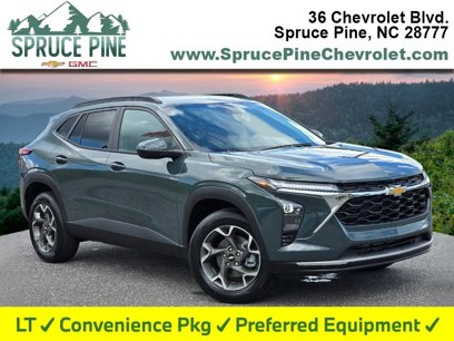 New 2025 Chevrolet Trax LT w/ Driver Confidence Package