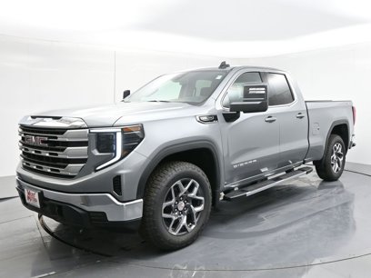New 2025 GMC Sierra 1500 SLE