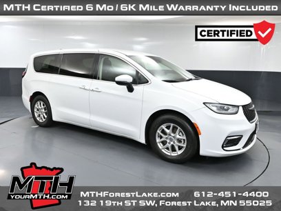 Used 2023 Chrysler Pacifica Touring-L
