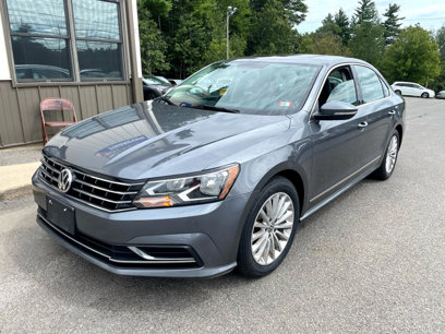 Used 2017 Volkswagen Passat 1.8T SE