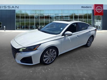 Certified 2025 Nissan Altima 2.5 SL