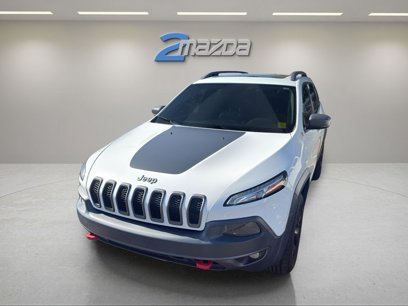 Used 2016 Jeep Cherokee Trailhawk w/ Comfort/Convenience Group