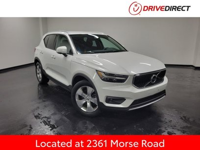 Used 2021 Volvo XC40 T5 Momentum