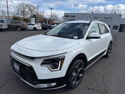Certified 2024 Kia Niro SX Touring
