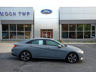 Used 2021 Hyundai Elantra SEL w/ Convenience + Premium Package