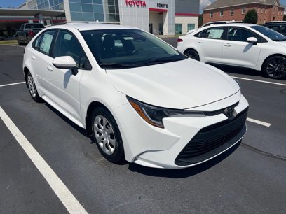 New 2025 Toyota Corolla LE