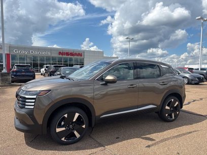 New 2025 Nissan Kicks SR
