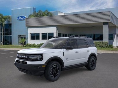 New 2024 Ford Bronco Sport Outer Banks w/ Tech Package
