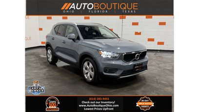 Used 2022 Volvo XC40 T4 Momentum