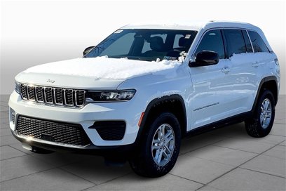New 2024 Jeep Grand Cherokee Laredo