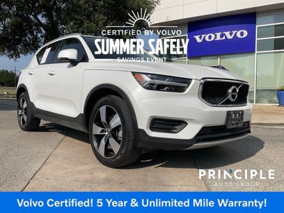 Certified 2022 Volvo XC40 T4 Momentum