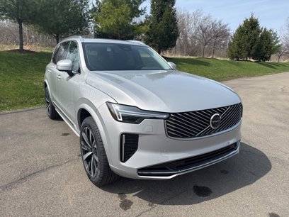 New 2025 Volvo XC90 B6 Core w/ Climate Package