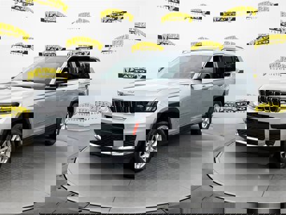 Used 2023 Jeep Grand Cherokee L Laredo