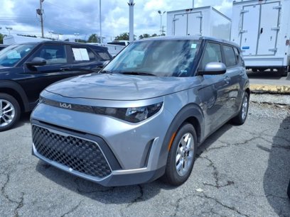 Used 2023 Kia Soul LX w/ Option Group 015