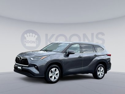 Used 2021 Toyota Highlander XLE