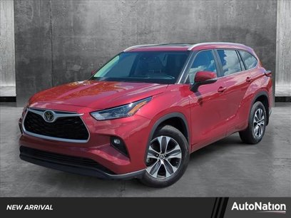 Used 2023 Toyota Highlander XLE
