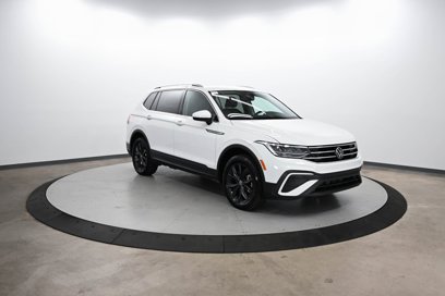 Used 2024 Volkswagen Tiguan SE