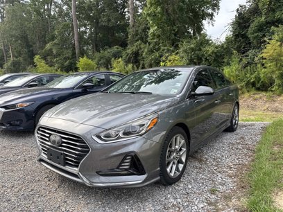 Used 2018 Hyundai Sonata Limited w/ Limited Ultimate Package 03