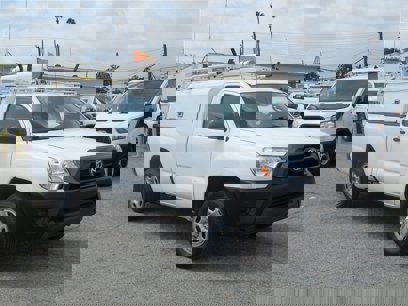Used 2014 Toyota Tacoma 2WD Regular Cab