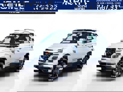New 2025 Hyundai Venue SEL