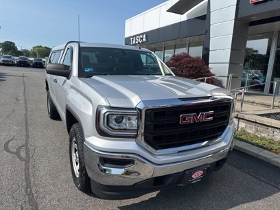 Used 2017 GMC Sierra 1500 2WD Regular Cab w/ Sierra Convenience Package