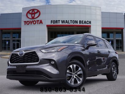 Used 2023 Toyota Highlander XLE