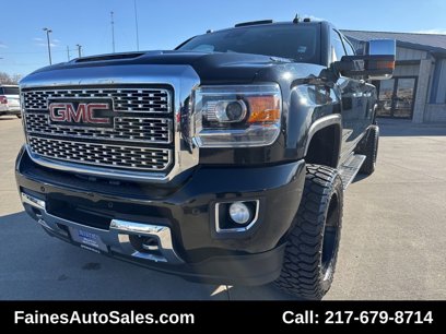 Used 2018 GMC Sierra 2500 Denali w/ Duramax Plus Package