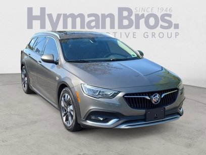Used 2018 Buick Regal Essence w/ Sights and Sounds Package