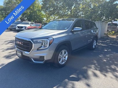 Used 2024 GMC Terrain SLE