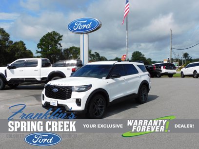 New 2025 Ford Explorer ST-Line w/ Premium Package