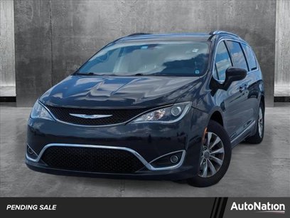 Used 2018 Chrysler Pacifica Touring-L
