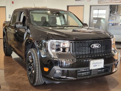 New 2025 Ford Maverick Lobo