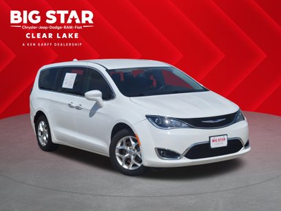 Used 2020 Chrysler Pacifica Touring w/ Tire & Wheel Group
