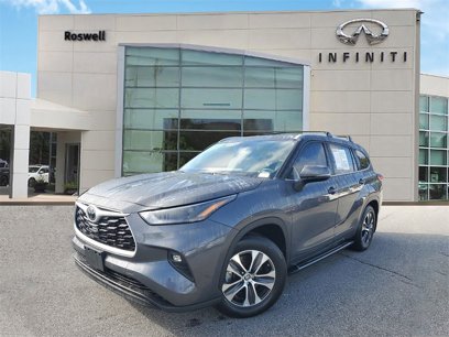 Used 2022 Toyota Highlander XLE