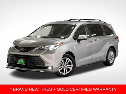 Certified 2022 Toyota Sienna Platinum