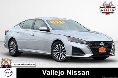 Used 2023 Nissan Altima 2.5 SV