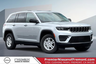 Used 2023 Jeep Grand Cherokee Laredo