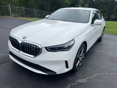 New 2024 BMW i5 eDrive40i w/ Premium Package