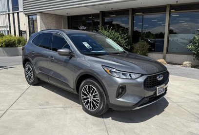 Certified 2025 Ford Escape SE