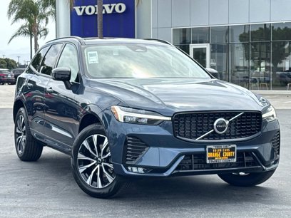 New 2025 Volvo XC60 B5 Core w/ Climate Package