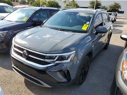 Used 2022 Volkswagen Taos SEL w/ Panoramic Sunroof Package