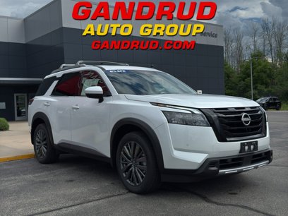 New 2025 Nissan Pathfinder SL
