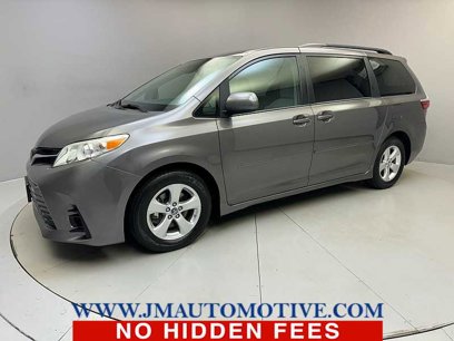 Used 2018 Toyota Sienna LE