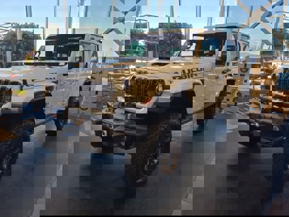 New 2025 Jeep Wrangler Unlimited Rubicon 392