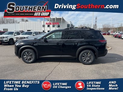 New 2025 Nissan Pathfinder SV w/ SV Premium Package