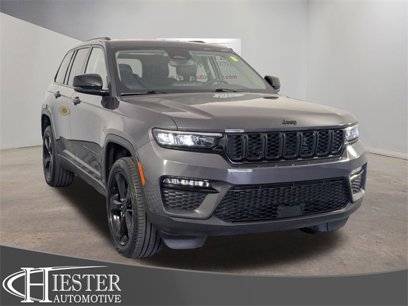 Used 2023 Jeep Grand Cherokee Limited w/ Black Appearance Package