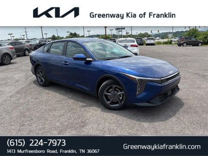 New 2025 Kia K4 LXS