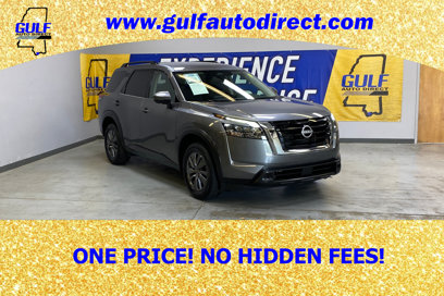 Used 2024 Nissan Pathfinder SV
